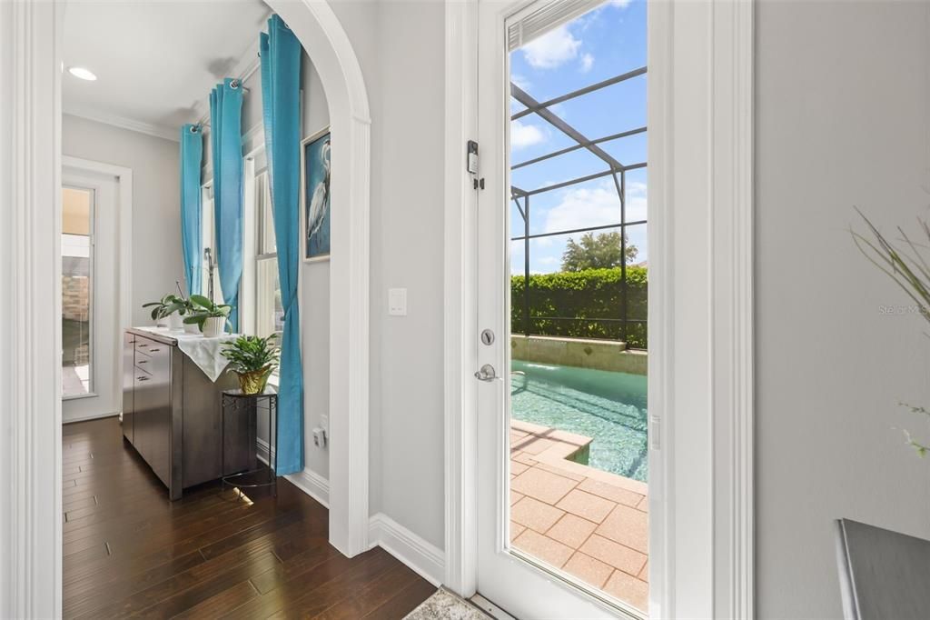For Sale: $1,495,000 (6 beds, 5 baths, 4882 Square Feet)