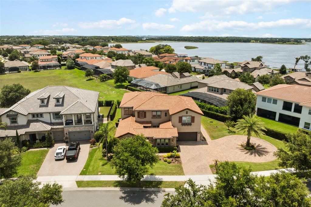 For Sale: $1,495,000 (6 beds, 5 baths, 4882 Square Feet)