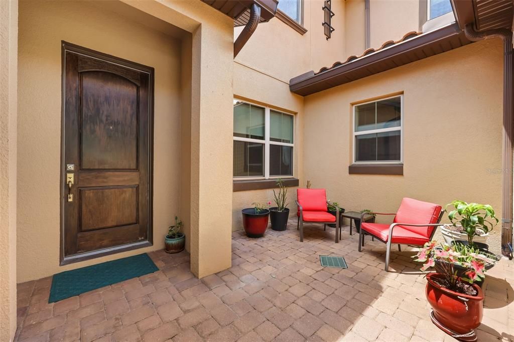For Sale: $1,495,000 (6 beds, 5 baths, 4882 Square Feet)