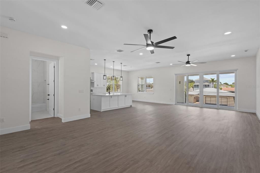 For Sale: $690,000 (3 beds, 3 baths, 2004 Square Feet)