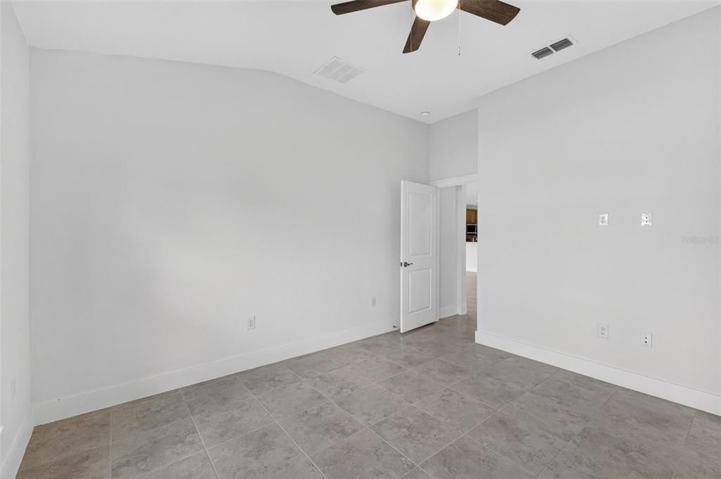 For Sale: $274,900 (3 beds, 2 baths, 1532 Square Feet)