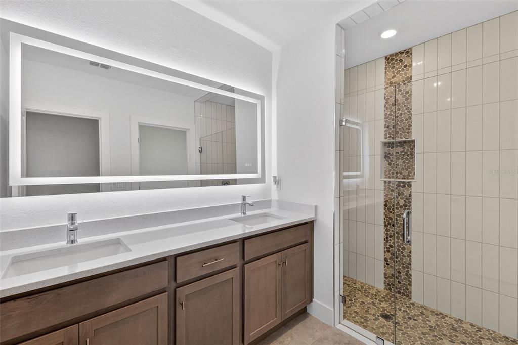 For Sale: $274,900 (3 beds, 2 baths, 1532 Square Feet)