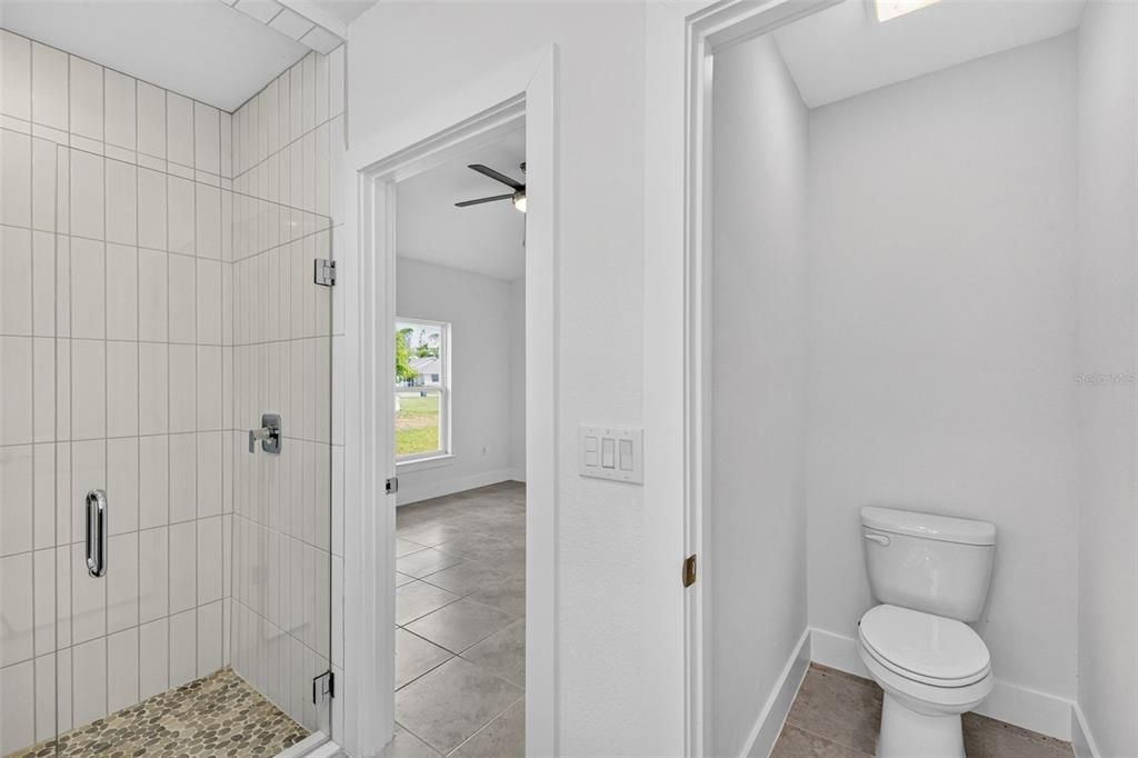 For Sale: $274,900 (3 beds, 2 baths, 1532 Square Feet)