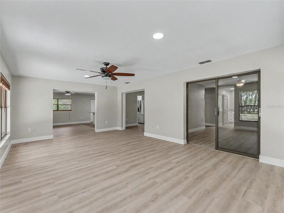 For Sale: $409,900 (3 beds, 2 baths, 2153 Square Feet)