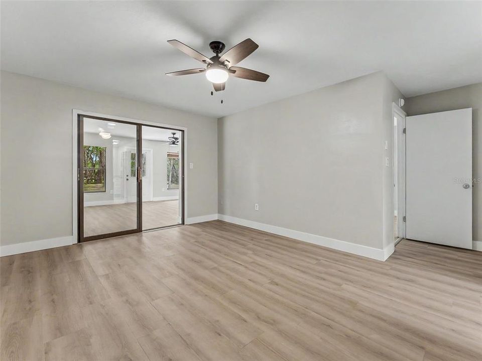 For Sale: $409,900 (3 beds, 2 baths, 2153 Square Feet)