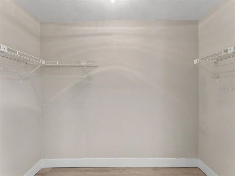 For Sale: $409,900 (3 beds, 2 baths, 2153 Square Feet)