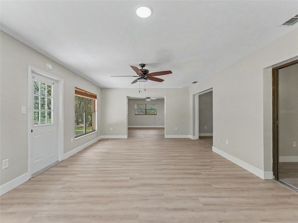 For Sale: $409,900 (3 beds, 2 baths, 2153 Square Feet)