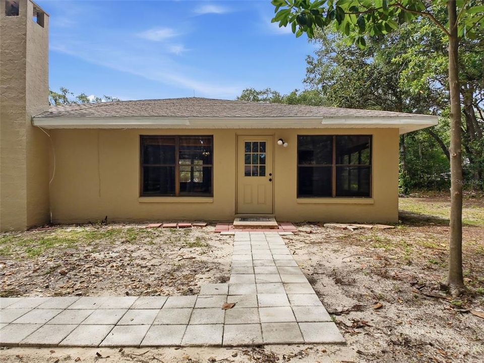 For Sale: $409,900 (3 beds, 2 baths, 2153 Square Feet)
