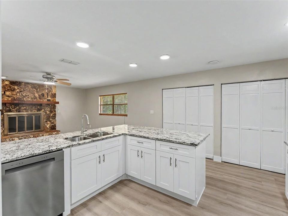 For Sale: $409,900 (3 beds, 2 baths, 2153 Square Feet)