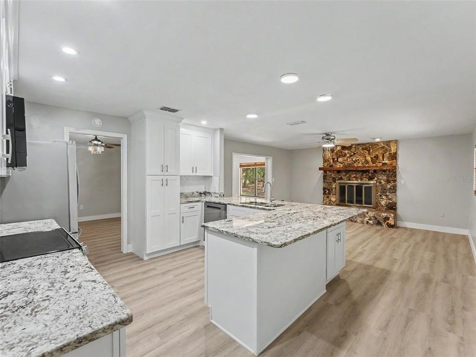 For Sale: $409,900 (3 beds, 2 baths, 2153 Square Feet)