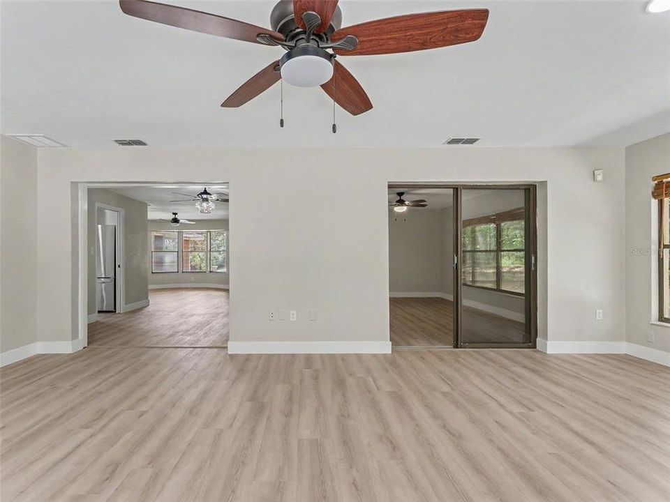 For Sale: $409,900 (3 beds, 2 baths, 2153 Square Feet)