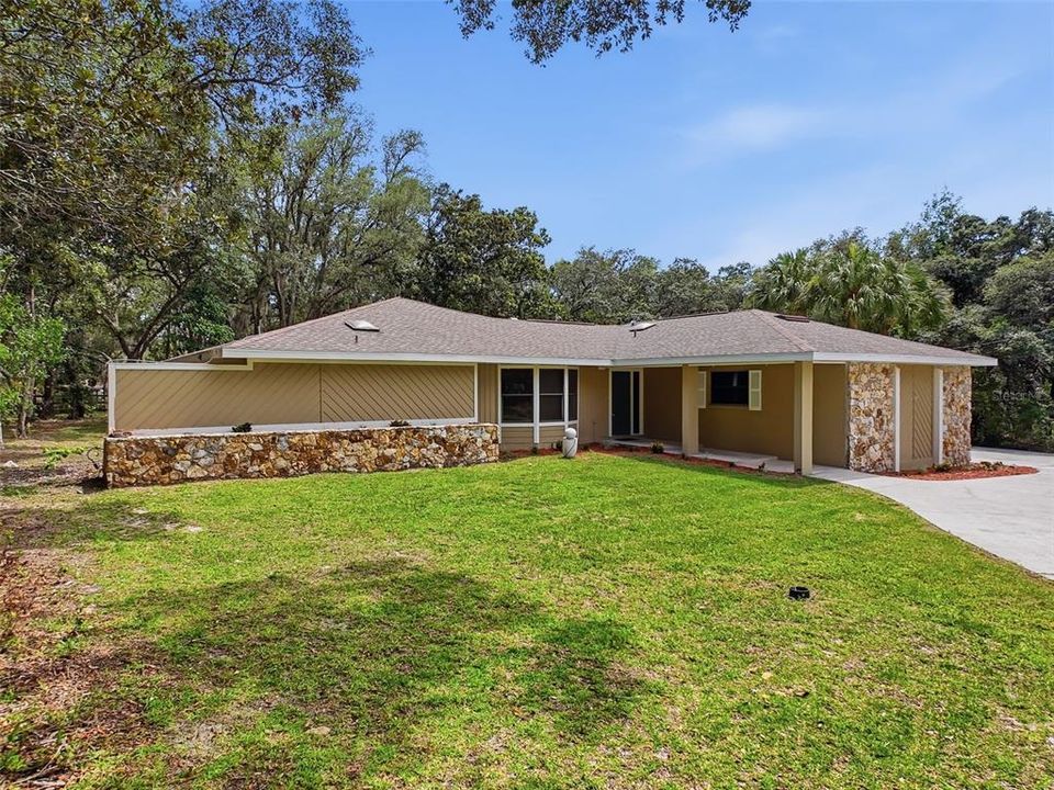 For Sale: $409,900 (3 beds, 2 baths, 2153 Square Feet)