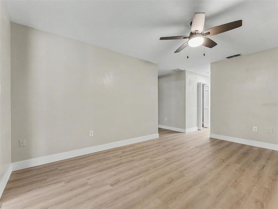 For Sale: $409,900 (3 beds, 2 baths, 2153 Square Feet)