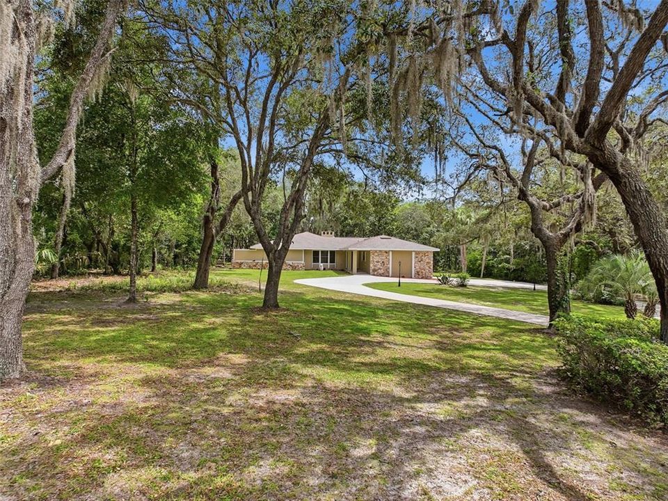 For Sale: $409,900 (3 beds, 2 baths, 2153 Square Feet)
