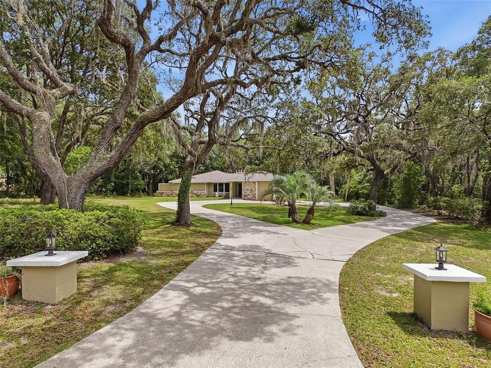 For Sale: $409,900 (3 beds, 2 baths, 2153 Square Feet)