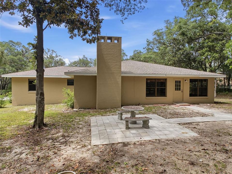 For Sale: $409,900 (3 beds, 2 baths, 2153 Square Feet)