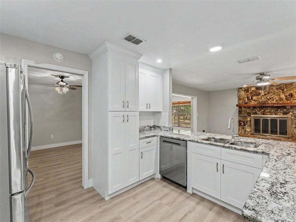 For Sale: $409,900 (3 beds, 2 baths, 2153 Square Feet)