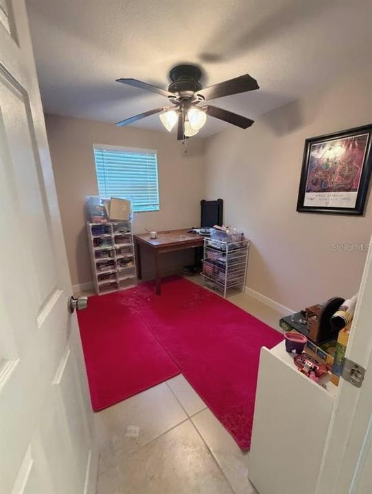 For Sale: $350,000 (3 beds, 1 baths, 864 Square Feet)