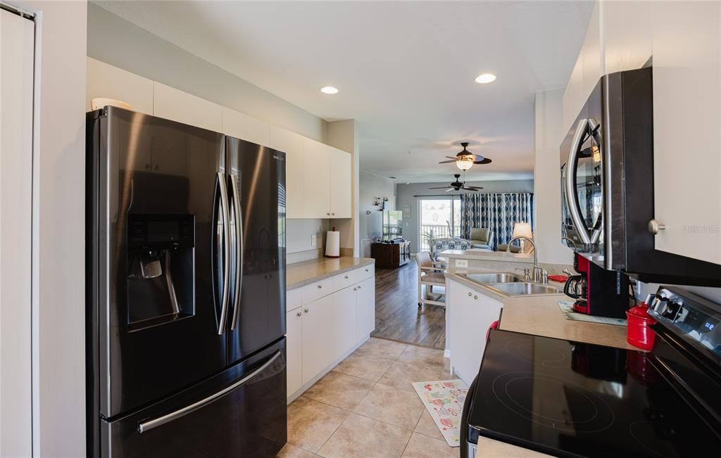 For Sale: $179,900 (3 beds, 2 baths, 1293 Square Feet)