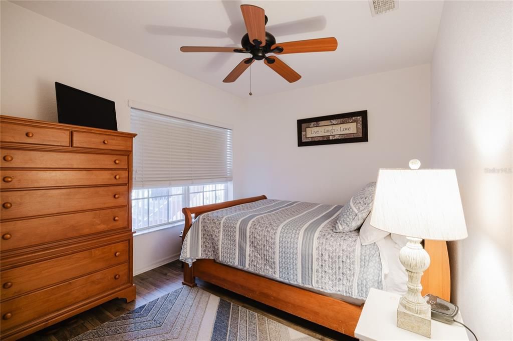 For Sale: $179,900 (3 beds, 2 baths, 1293 Square Feet)