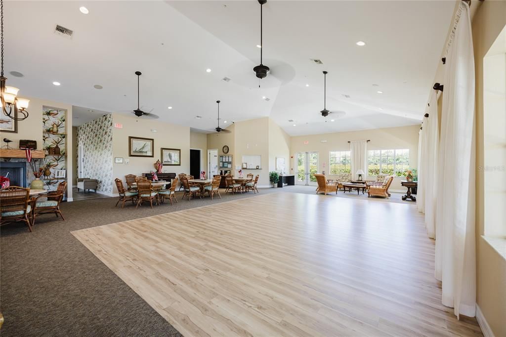 For Sale: $179,900 (3 beds, 2 baths, 1293 Square Feet)