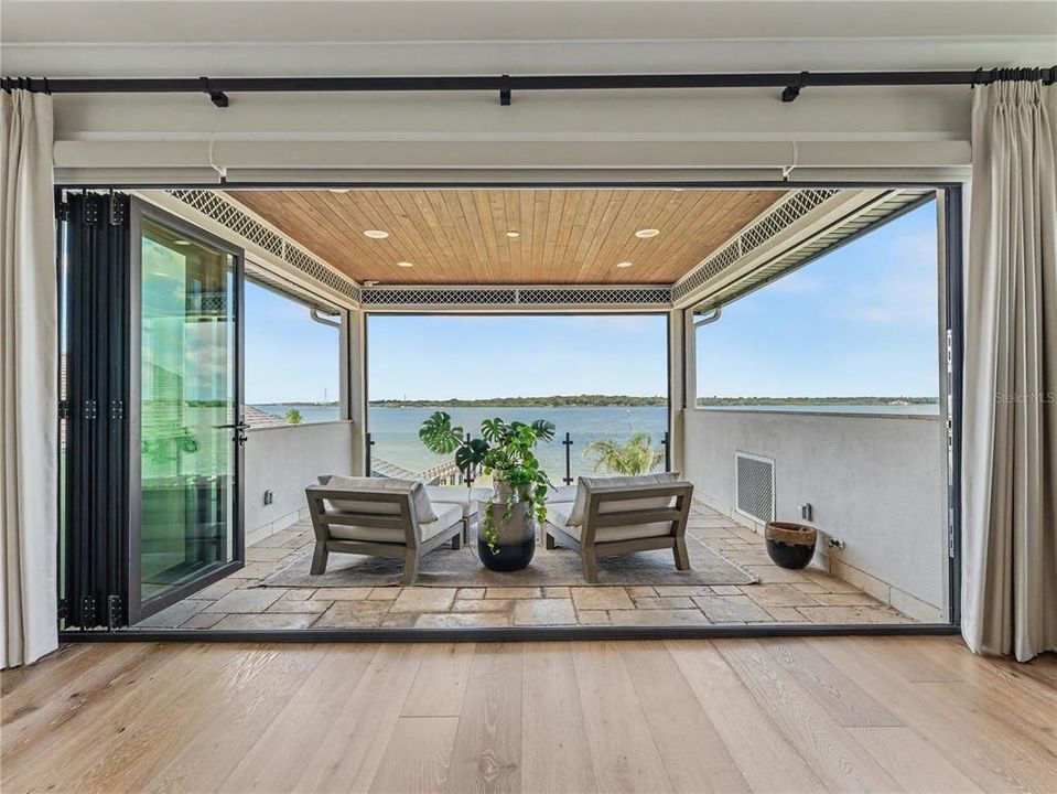 For Sale: $3,800,000 (4 beds, 4 baths, 5675 Square Feet)
