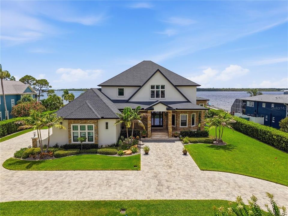 For Sale: $3,800,000 (4 beds, 4 baths, 5675 Square Feet)