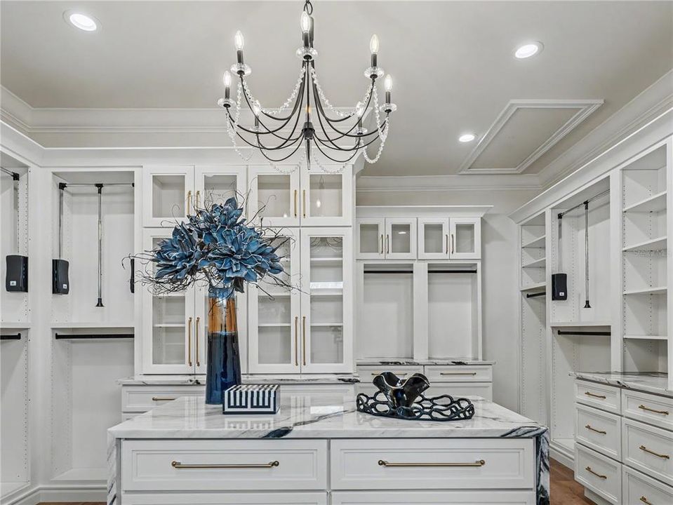 For Sale: $3,800,000 (4 beds, 4 baths, 5675 Square Feet)