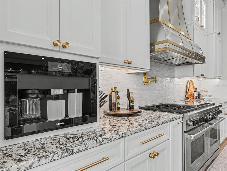 For Sale: $3,800,000 (4 beds, 4 baths, 5675 Square Feet)