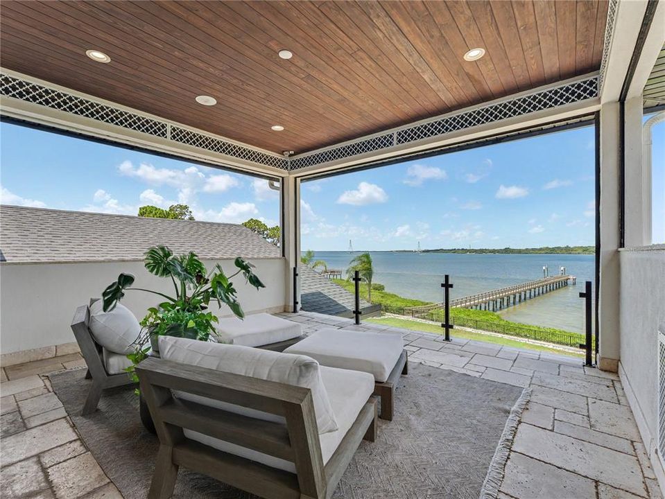 For Sale: $3,800,000 (4 beds, 4 baths, 5675 Square Feet)