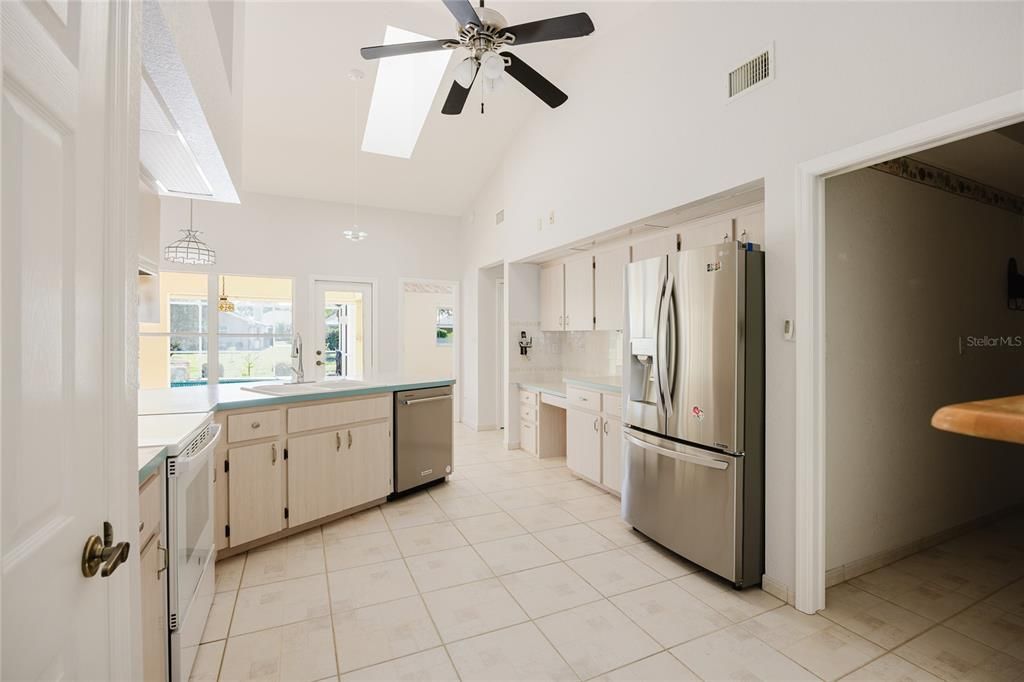 For Sale: $330,000 (3 beds, 2 baths, 1857 Square Feet)