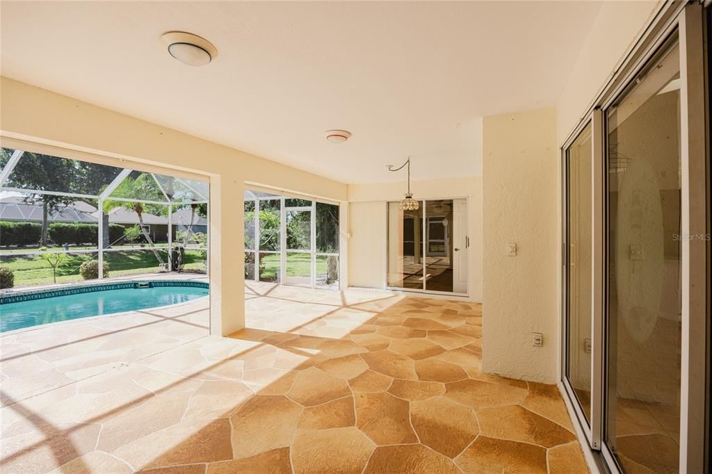 For Sale: $330,000 (3 beds, 2 baths, 1857 Square Feet)
