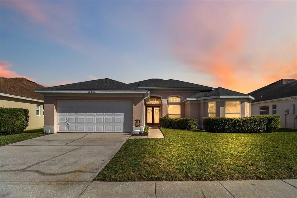 For Sale: $375,000 (3 beds, 2 baths, 1712 Square Feet)