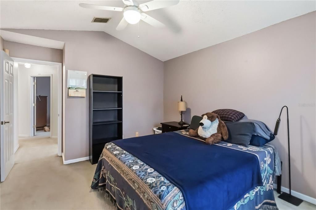 For Sale: $375,000 (3 beds, 2 baths, 1712 Square Feet)