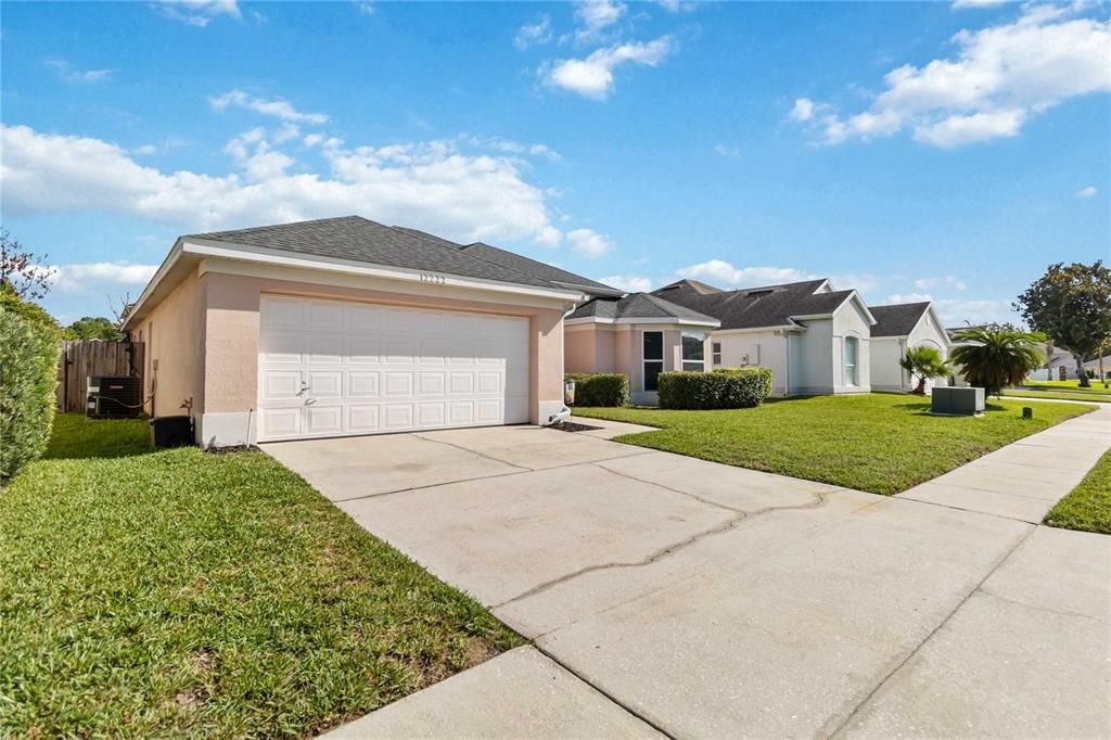For Sale: $375,000 (3 beds, 2 baths, 1712 Square Feet)