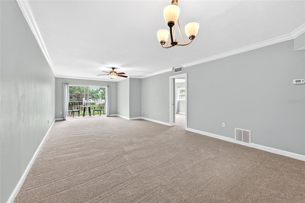 For Sale: $162,500 (2 beds, 2 baths, 1118 Square Feet)