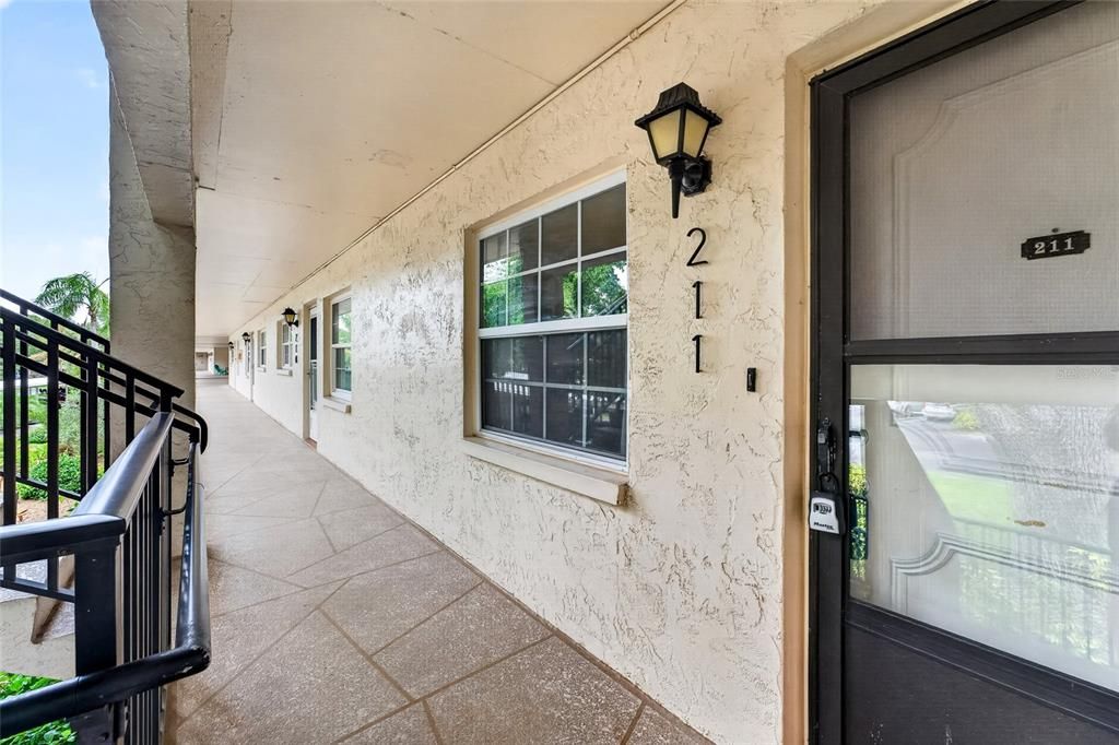 For Sale: $162,500 (2 beds, 2 baths, 1118 Square Feet)