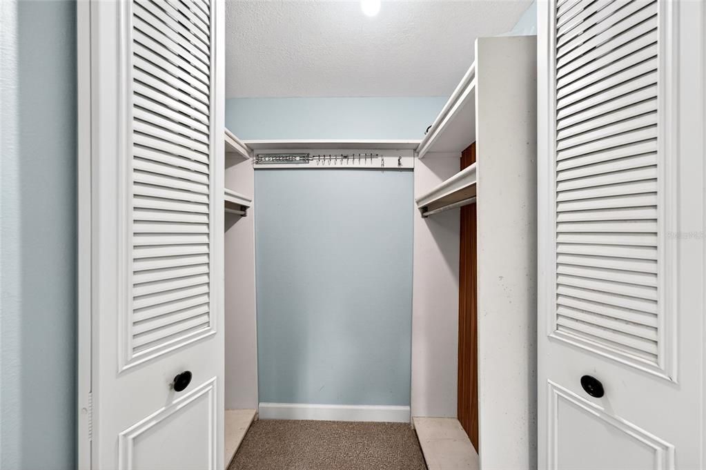 For Sale: $162,500 (2 beds, 2 baths, 1118 Square Feet)