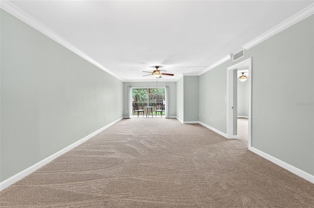 For Sale: $162,500 (2 beds, 2 baths, 1118 Square Feet)
