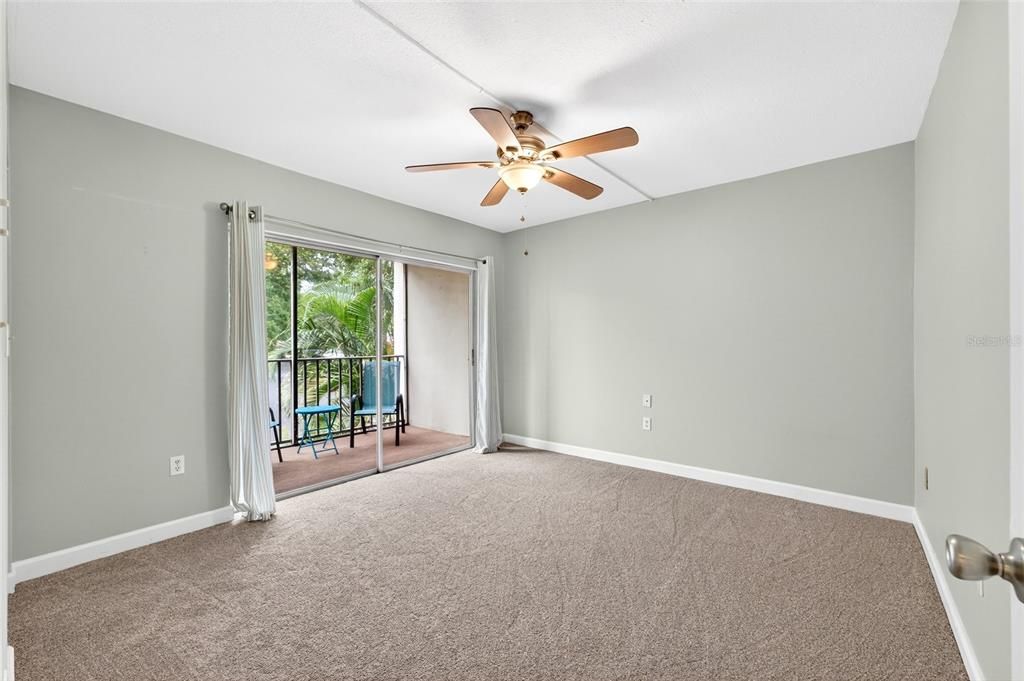 For Sale: $162,500 (2 beds, 2 baths, 1118 Square Feet)