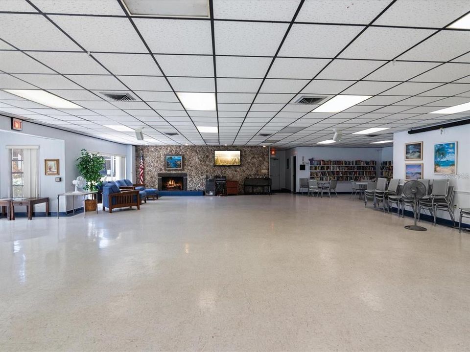 For Sale: $162,500 (2 beds, 2 baths, 1118 Square Feet)
