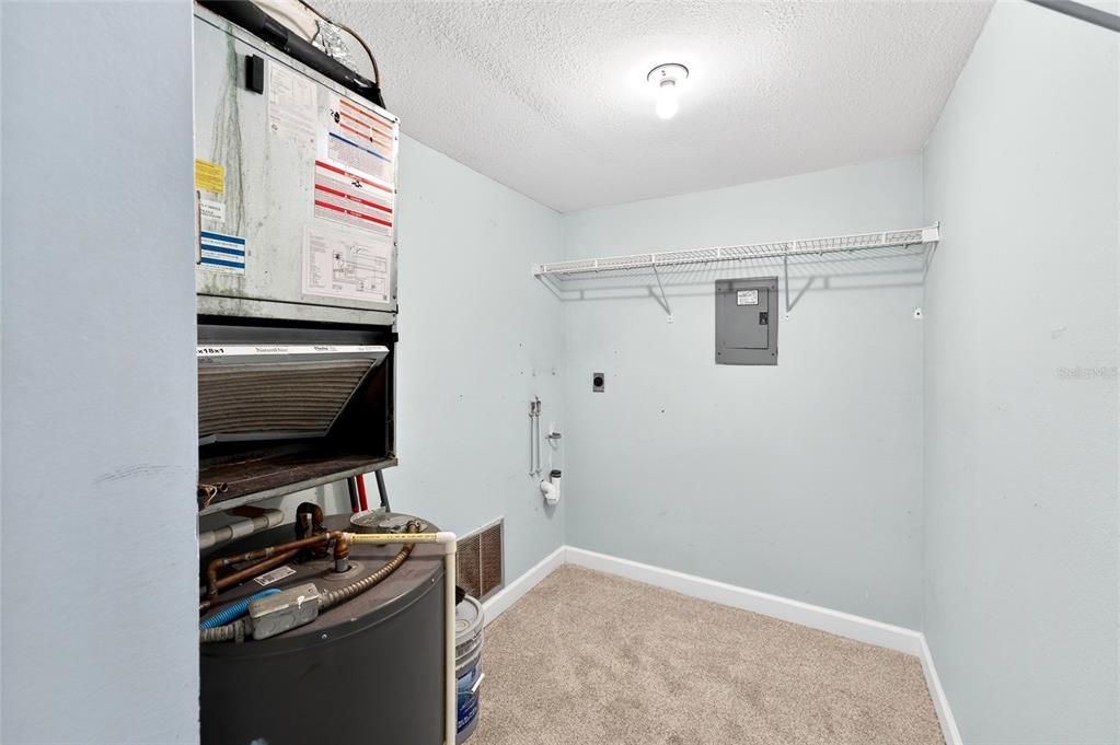 For Sale: $162,500 (2 beds, 2 baths, 1118 Square Feet)