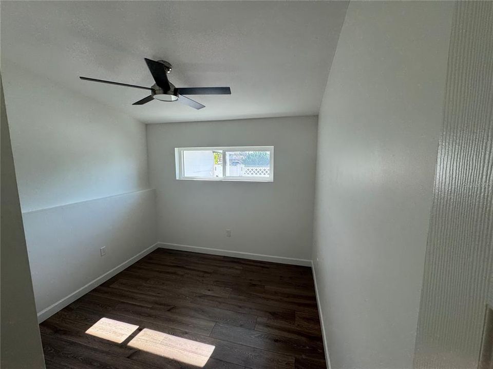 В аренду: $4,700 (4 спален, 2 ванн, 1705 Квадратных фут)