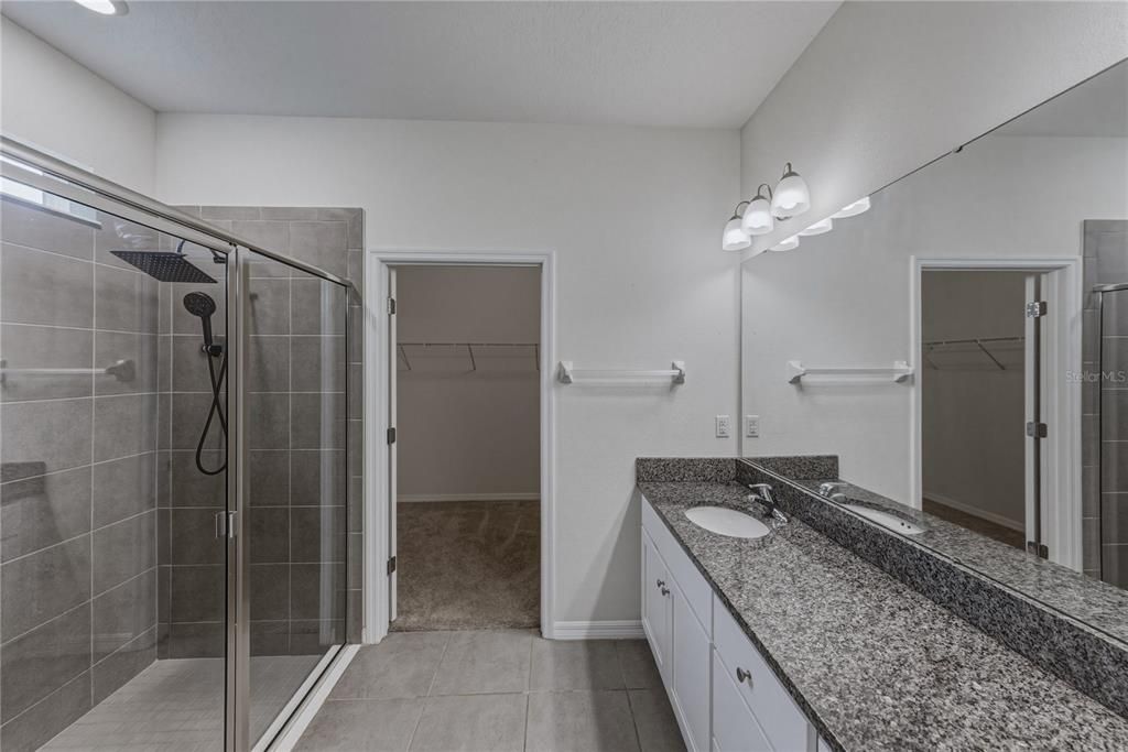 For Sale: $389,900 (2 beds, 2 baths, 1822 Square Feet)