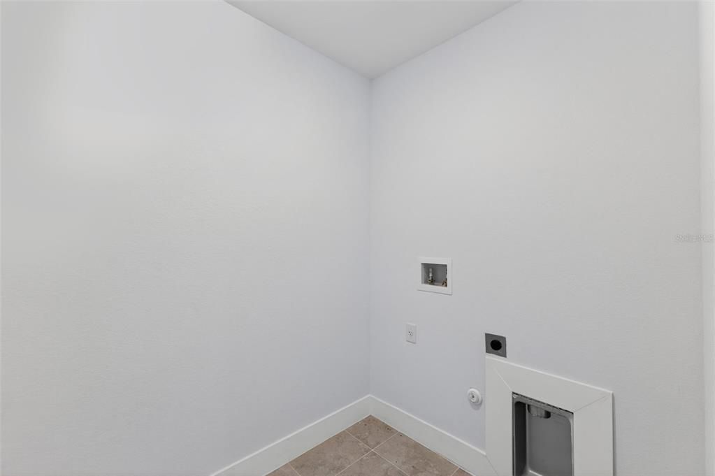 For Sale: $274,900 (3 beds, 2 baths, 1511 Square Feet)