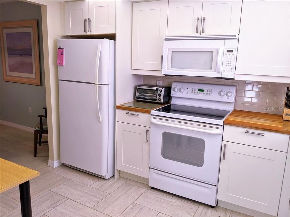 For Rent: $2,400 (2 beds, 2 baths, 1144 Square Feet)