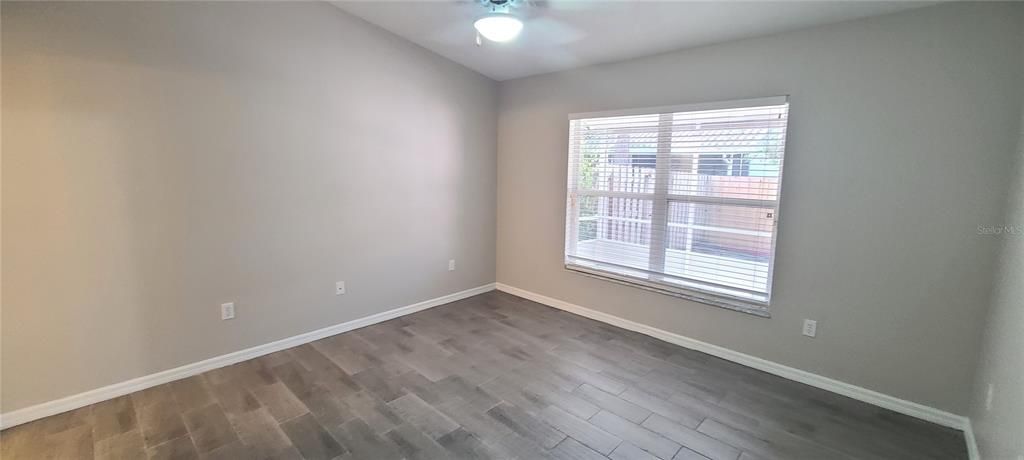 For Rent: $1,950 (3 beds, 2 baths, 1352 Square Feet)