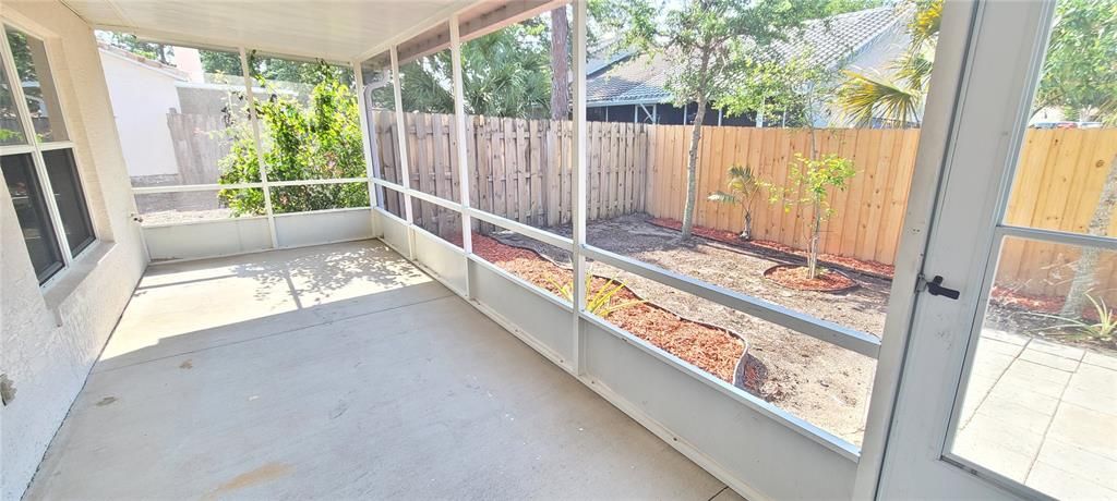 For Rent: $1,950 (3 beds, 2 baths, 1352 Square Feet)