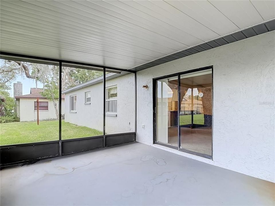 For Sale: $260,000 (3 beds, 2 baths, 1454 Square Feet)