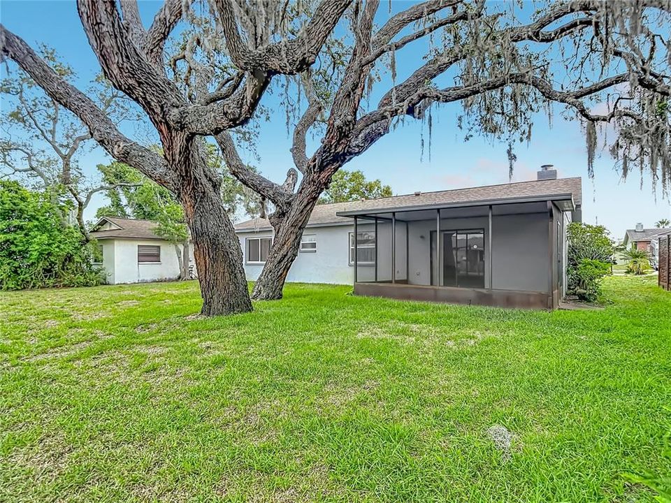 For Sale: $260,000 (3 beds, 2 baths, 1454 Square Feet)